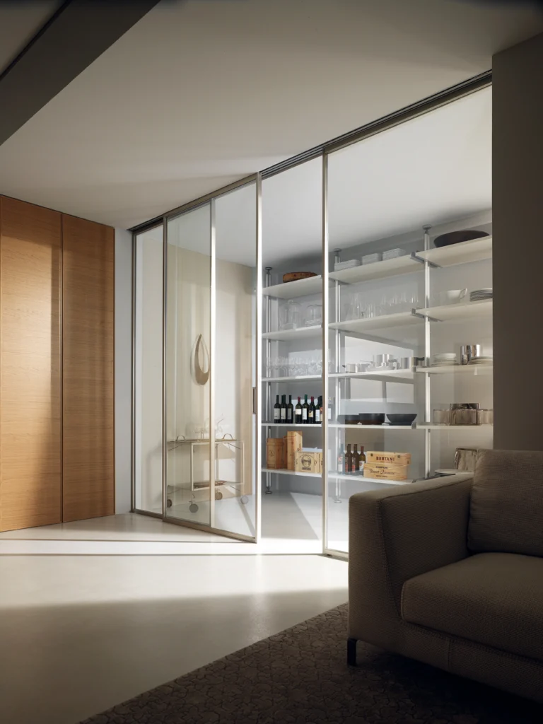 lofttüren als elegante raumtrennung zwischen küche und wohnraum