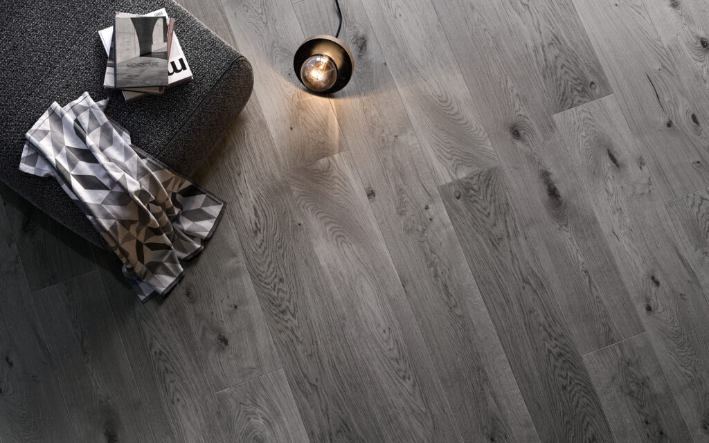Parkett Eiche Pietra – steingrauer Eichenparkett für zeitloses Design