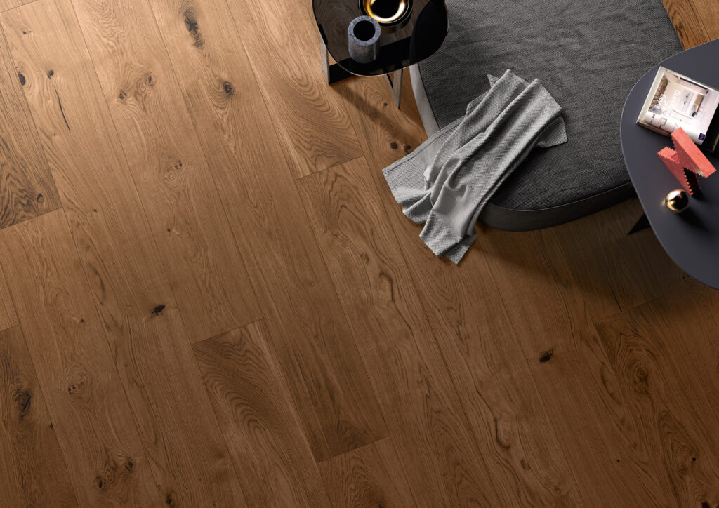 Parkett Eiche Terra im Wohnzimmer – warmer Terrakotta-Ton für gemütliche Wohnräume