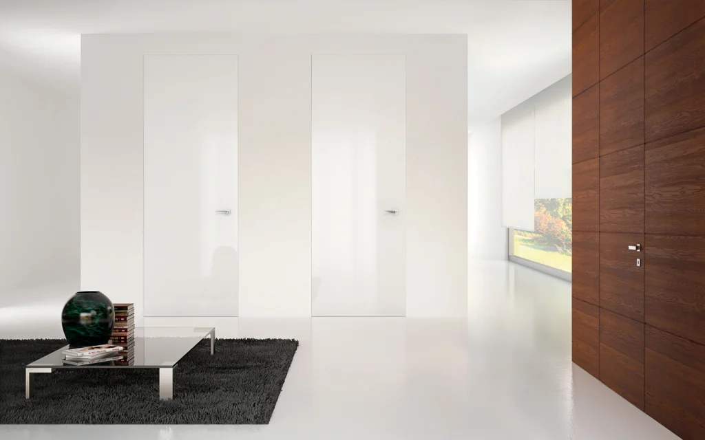 Weiße zargenlose Hochglanz-Türen im modernen minimalistischen Wohnzimmer